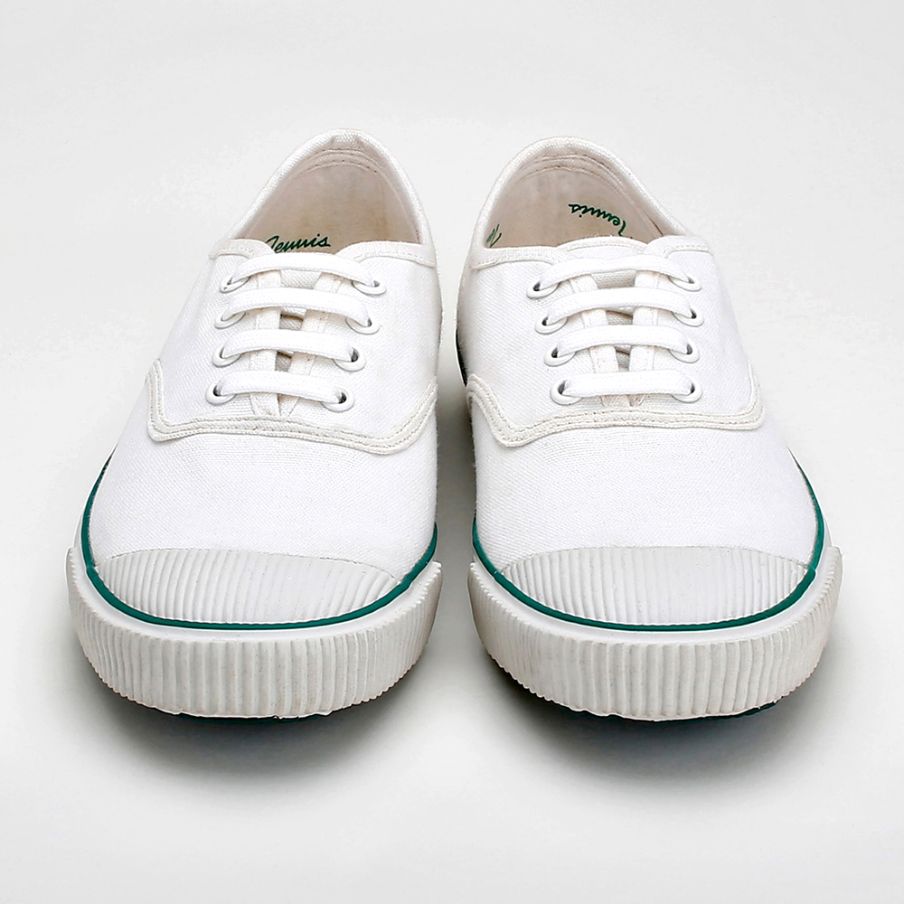 bata white tennis shoes