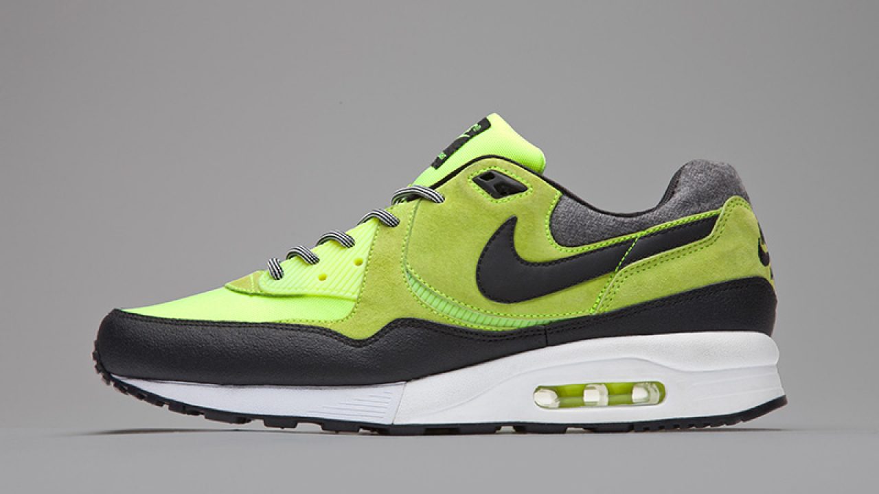 good looking Deny Funnel web spider Release of the Week: Nike Air Max Light “Endurance” Size? Exclusive -  Straatosphere