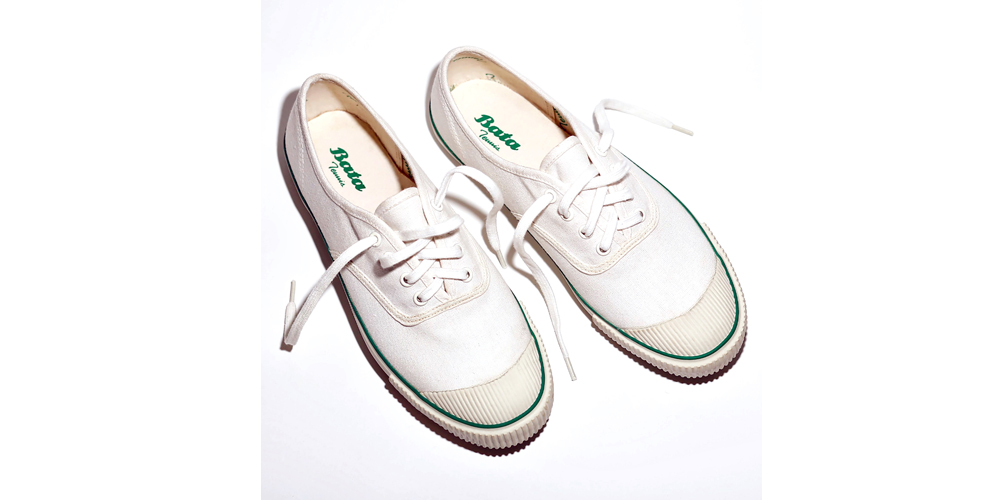 bata tennis canvas shoes