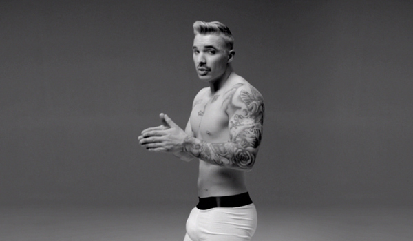 Drake Becomes Miley Cyrus, Justin Bieber & More in "Energy"