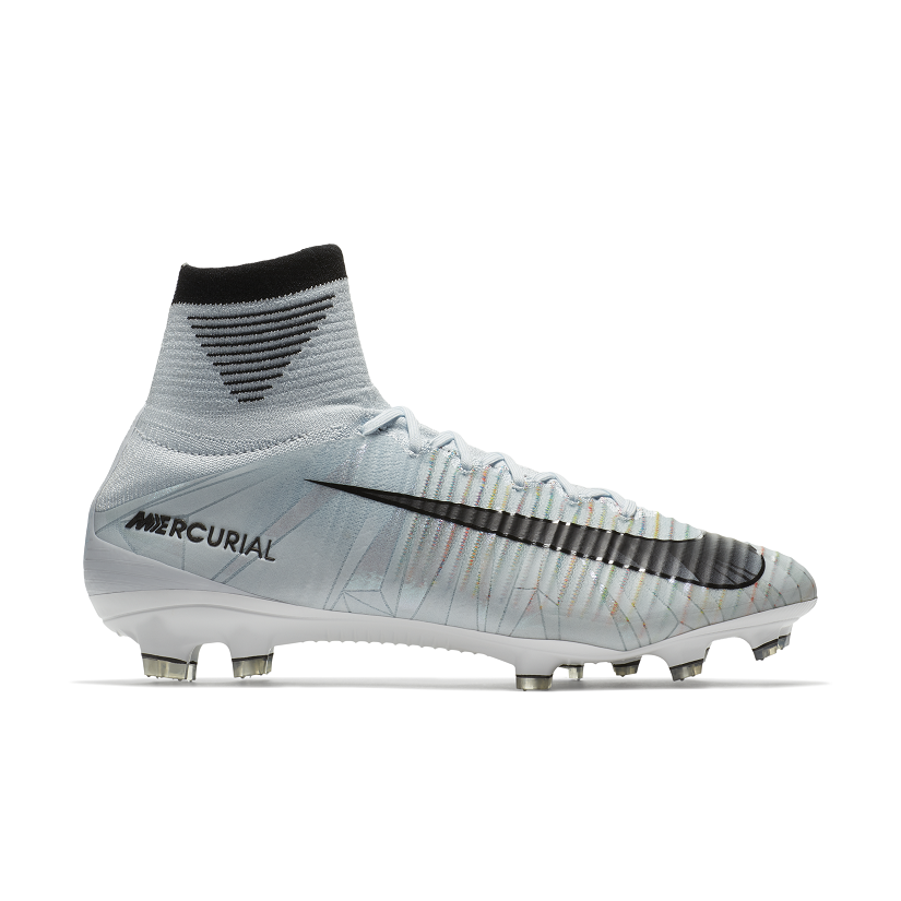 Nike Unisex Kids 'Jr MercurialX Victry 6 Cr7 Tf Football Boots .