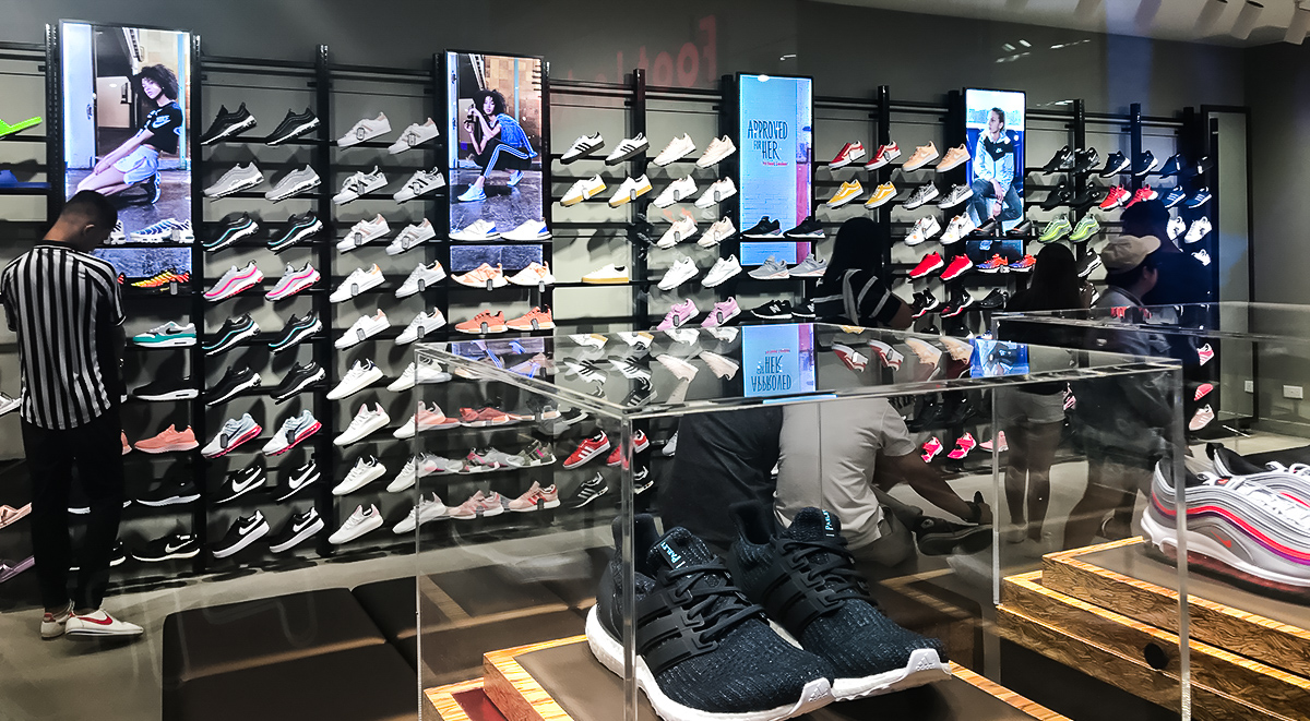 nike store tampines