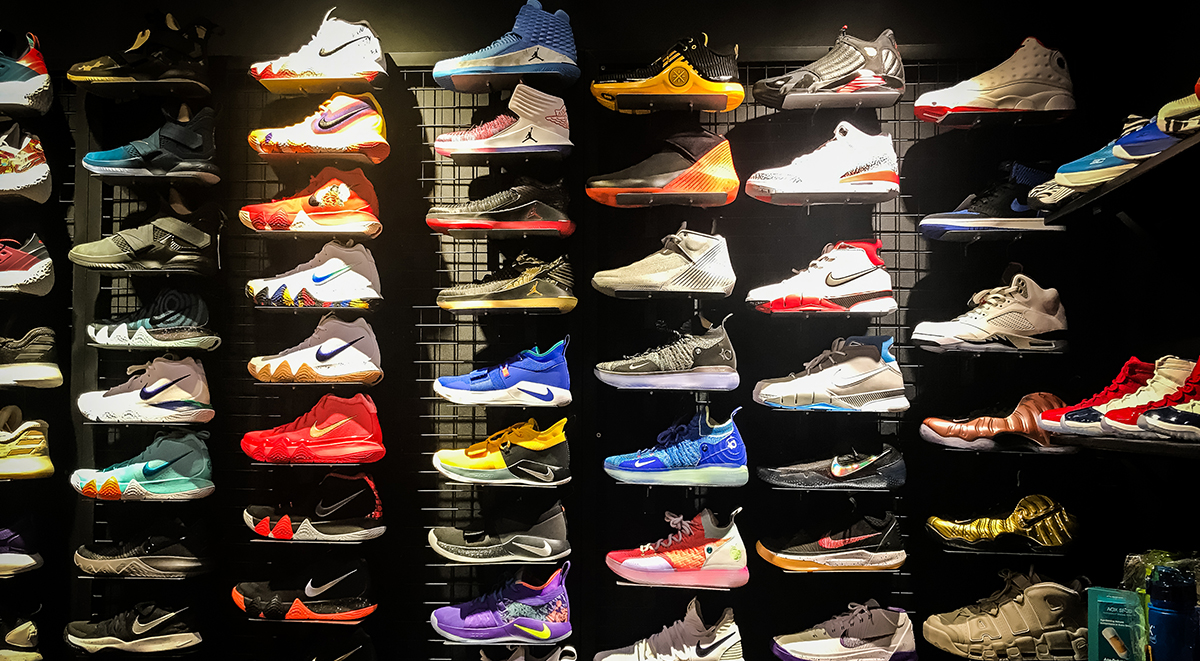 basketball shoe retailers