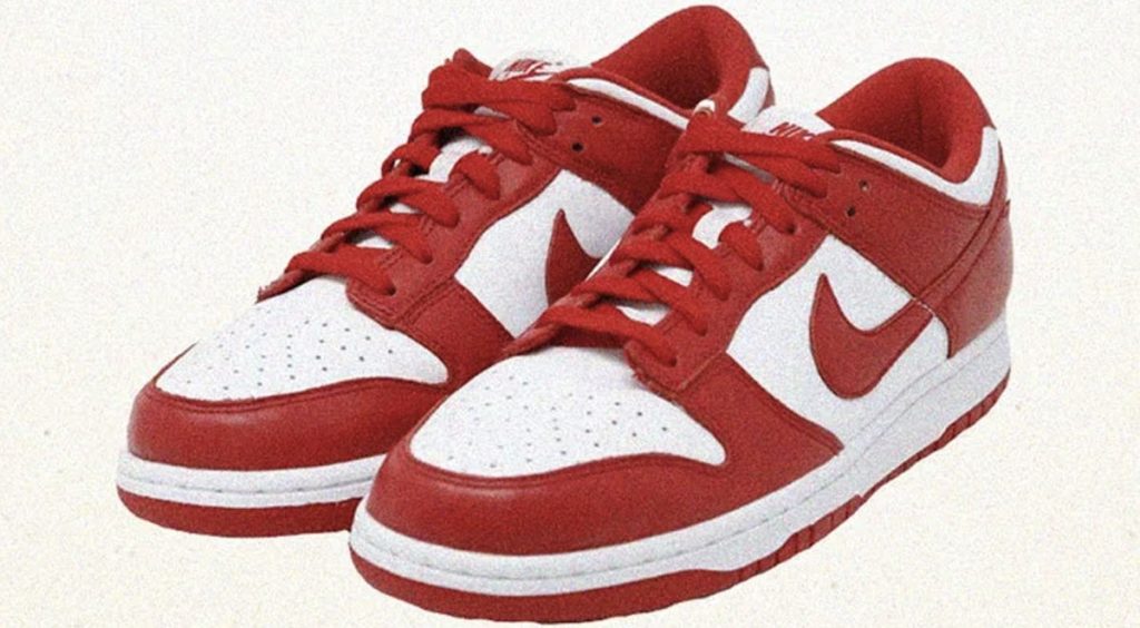 nike red dunks