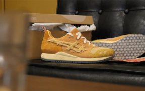 Sneakerlah x Hundred% Asics Gel Lyte III on a sofa seat in front of the box